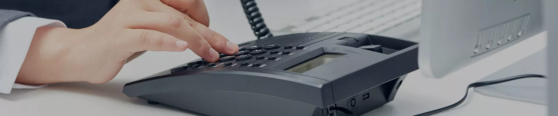 எங்களைத் தொடர்பு கொள்ளுங்கள்