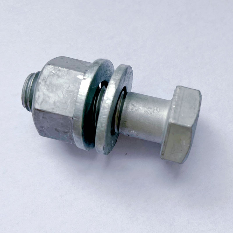 சுற்றுச்சூழல் காரணிகள் துருப்பிடிக்காத எஃகு திருகுகளை எவ்வாறு பாதிக்கின்றன?